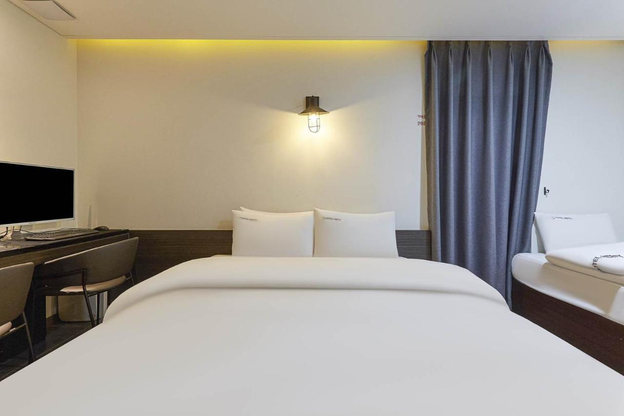 Hertz Hotel Séoul Extérieur photo