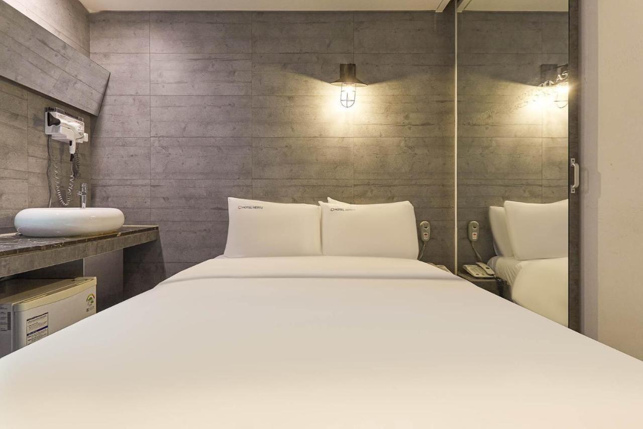 Hertz Hotel Séoul Extérieur photo