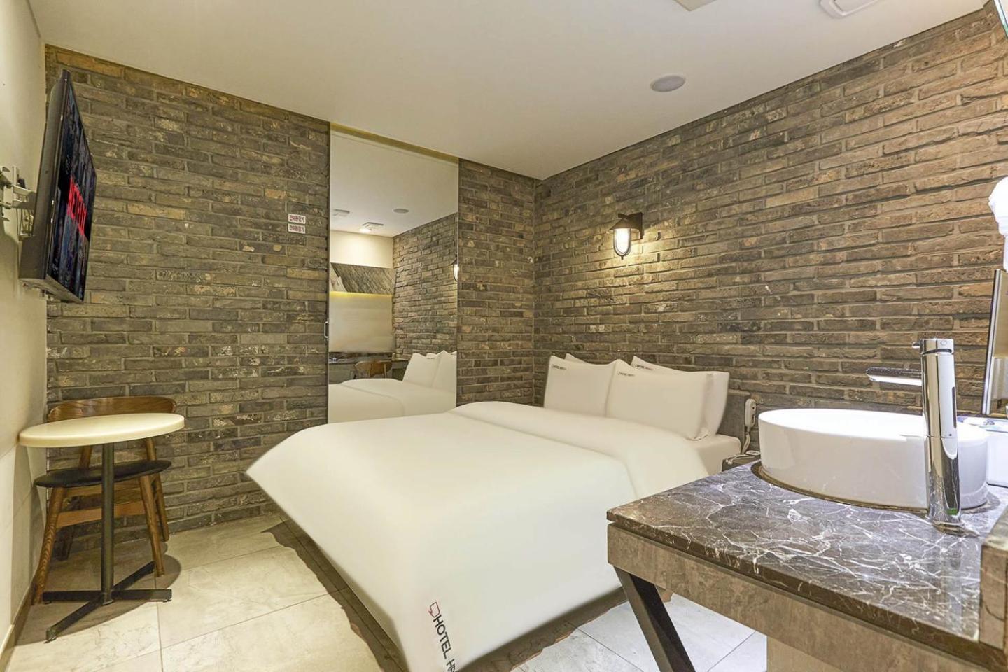 Hertz Hotel Séoul Extérieur photo